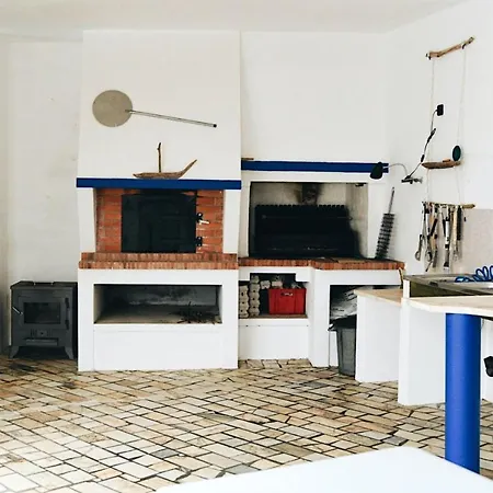 One Bedroom At 100 M Away From The Beach With Enclosed Garden And Wifi * Pataias