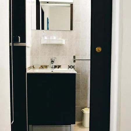 Appartement One Bedroom At 100 M Away From The Beach With Enclosed Garden And Wifi *